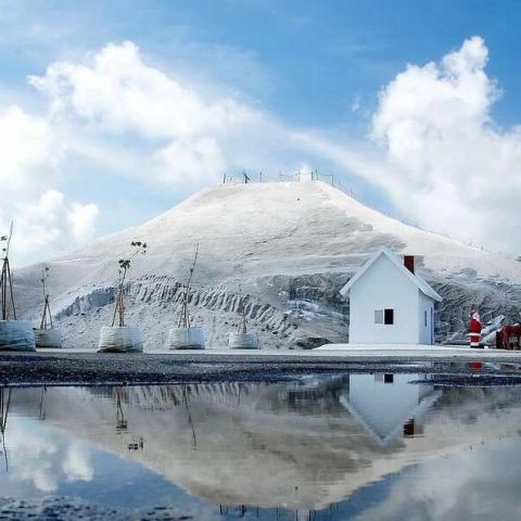 Qigu Salt Mountain